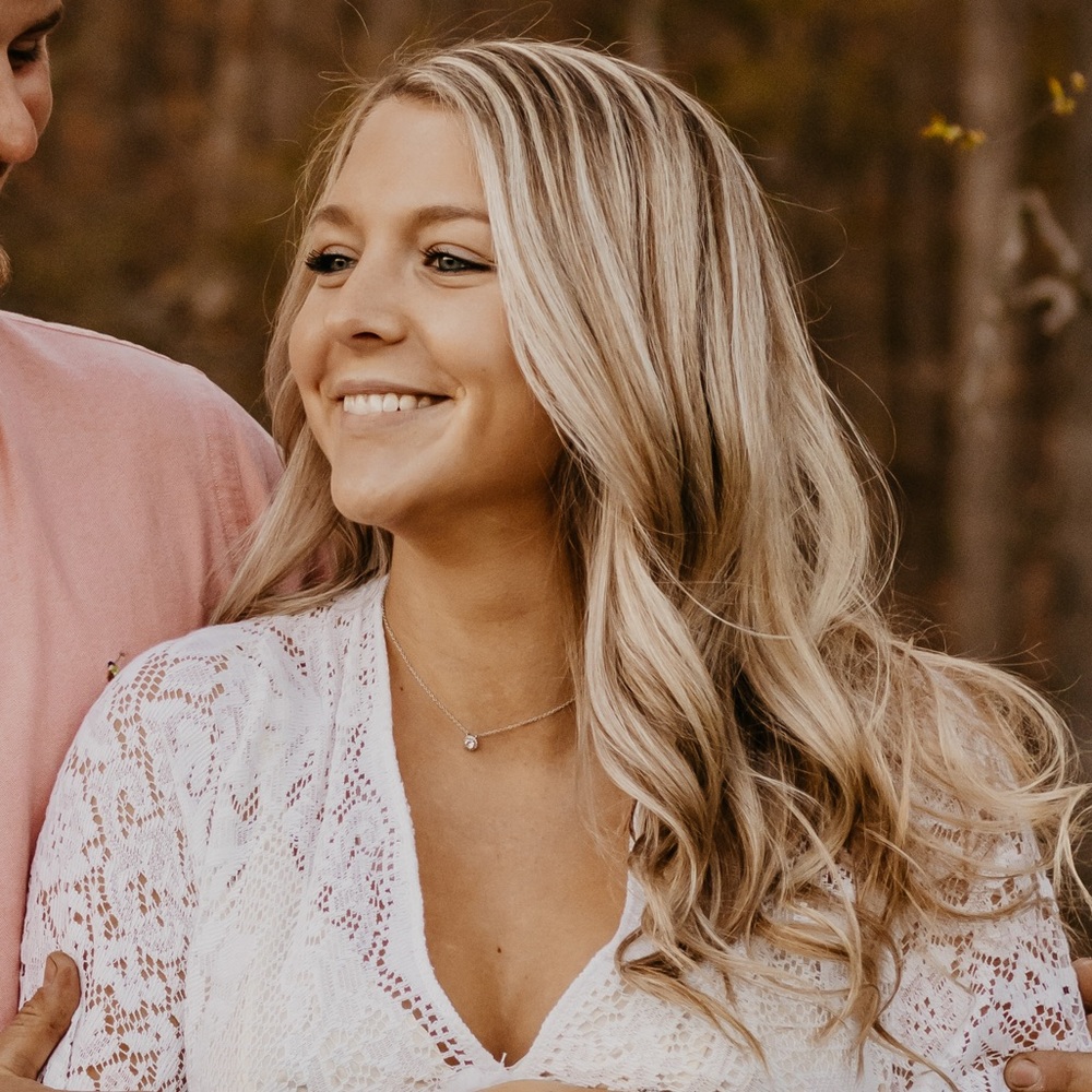 Meet your Posher, Lauren